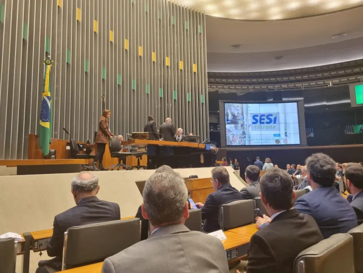  Sessão solene na Câmara dos Deputados em homenagem às oito décadas de atuação do SESI (Fotos: divulgação SESI)